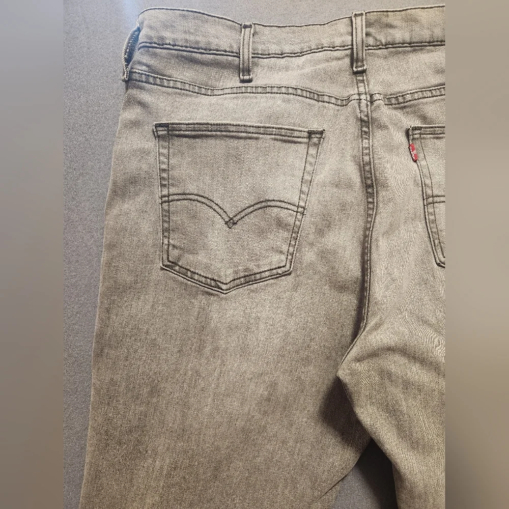 Levis Size 40x30 Gray